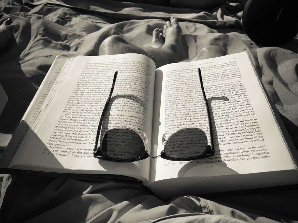 I tried to read. Tried....