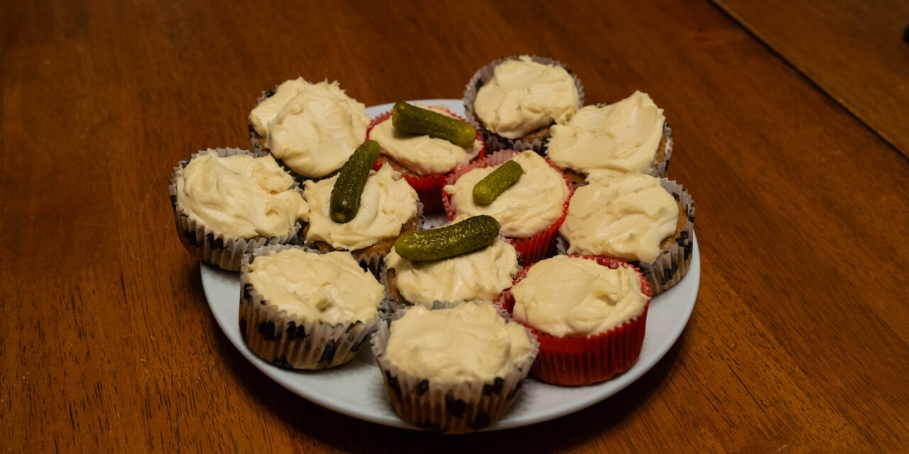 The Shutthefucupcakes